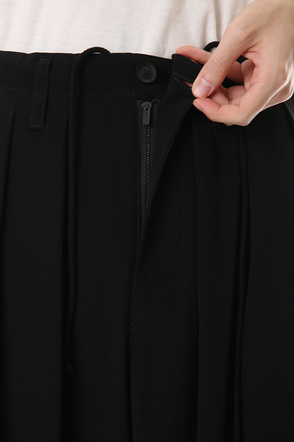 G-12 Tuck Wide Pants