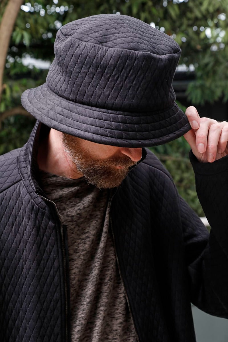 Hat Quilt Black