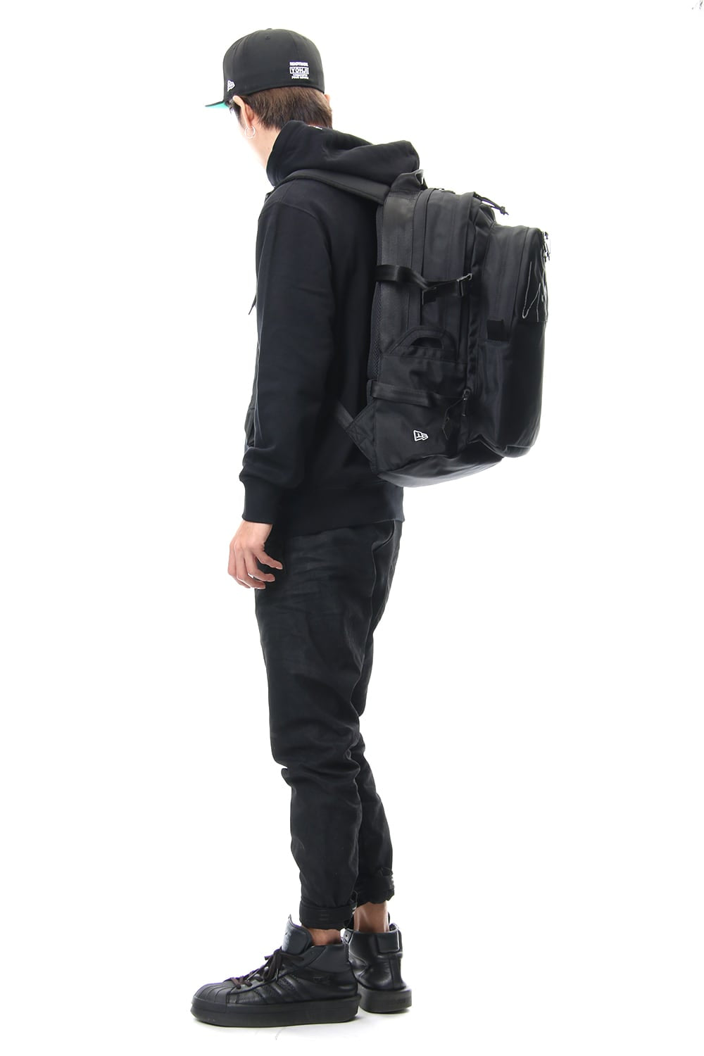 NEW ERA Zoom Up Signature Logo Carrier Pack