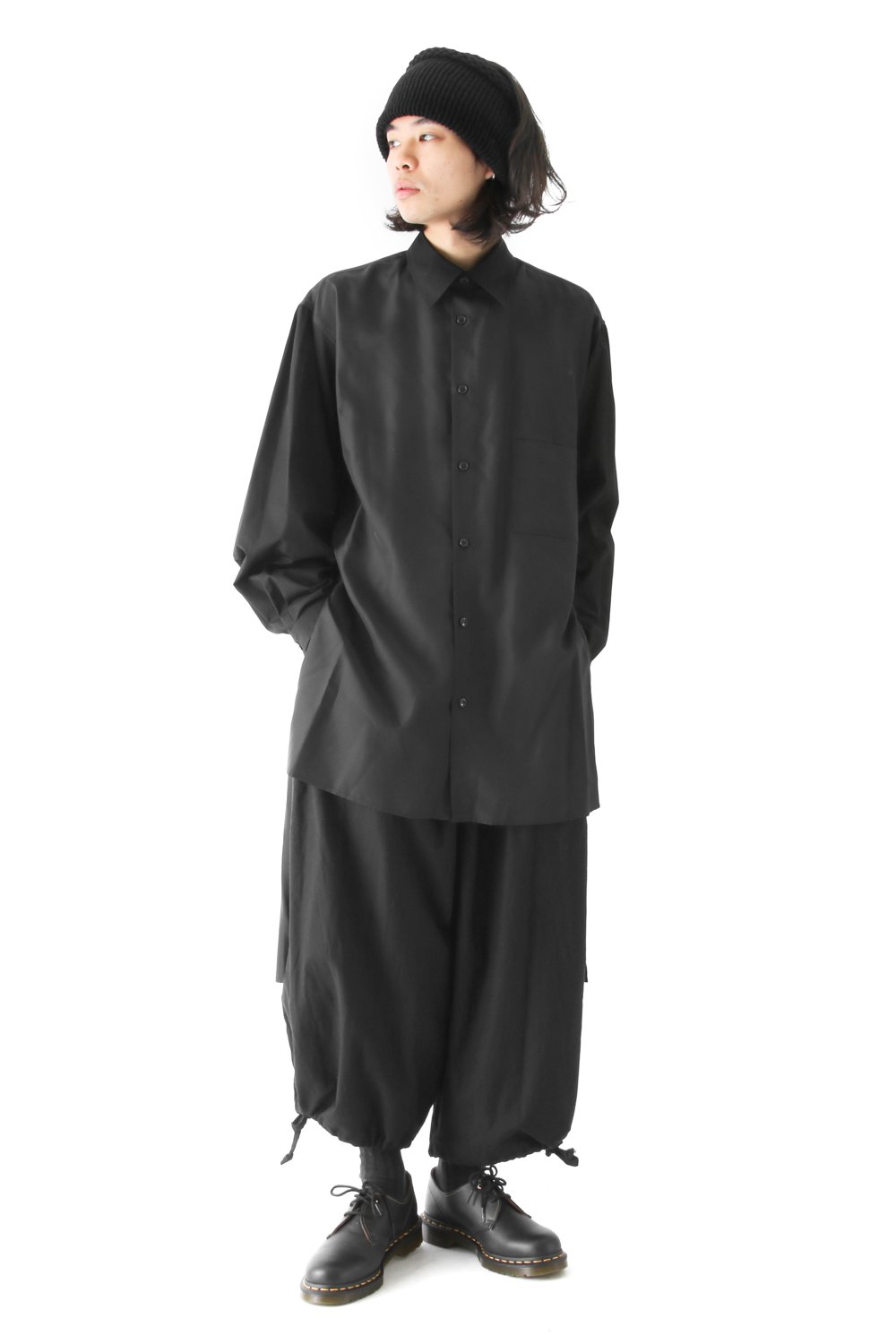 Front Open Tuck Pants