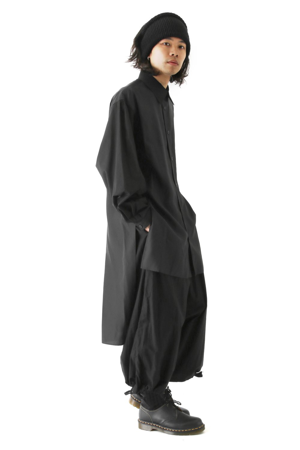 Front Open Tuck Pants