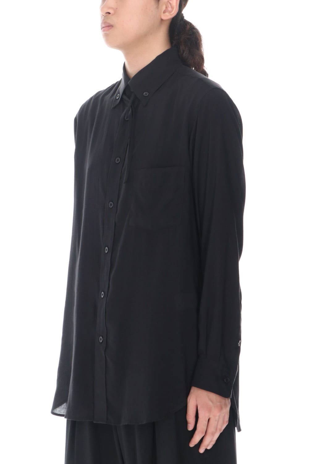 台衿 ループ付シャツ