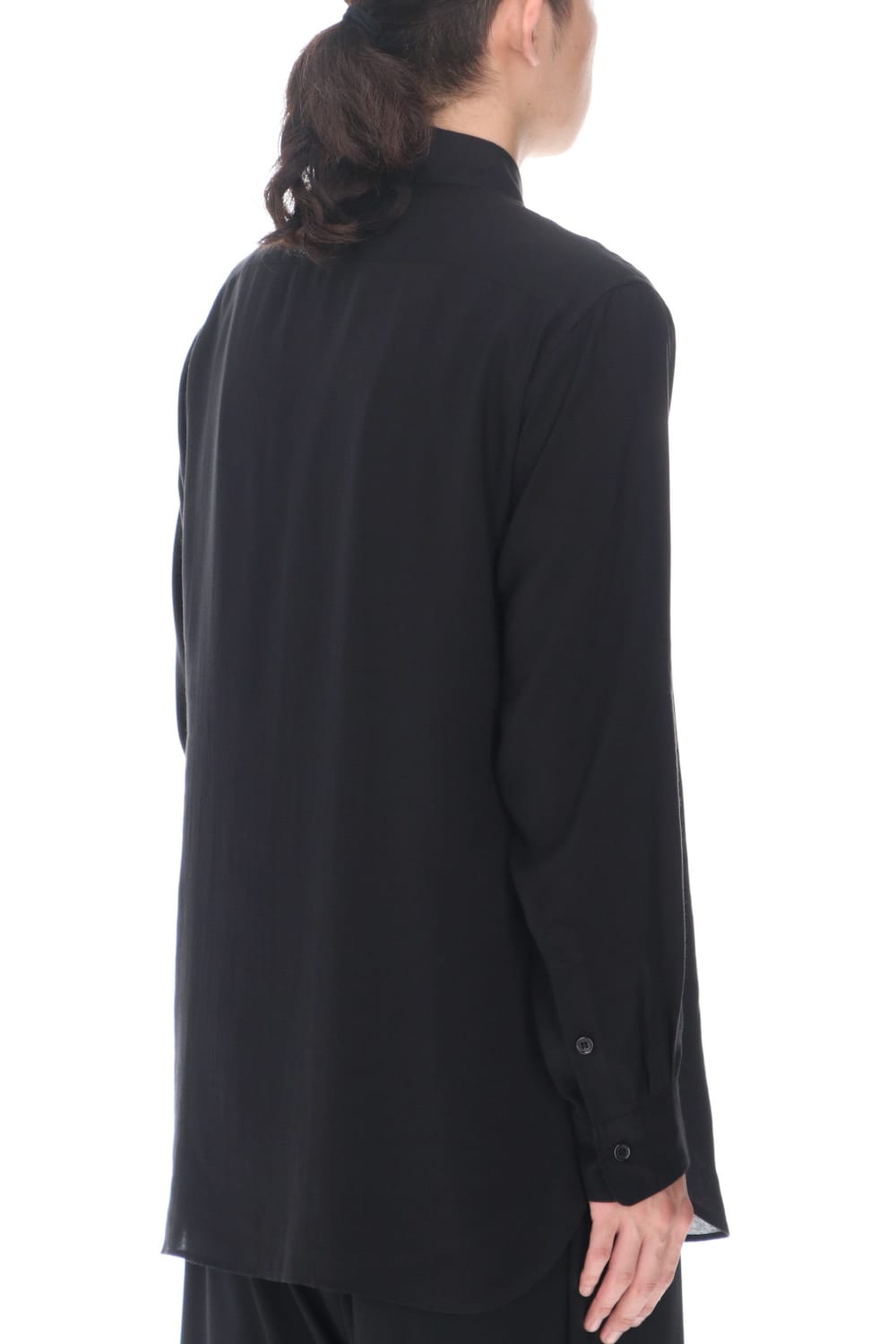 台衿 ループ付シャツ