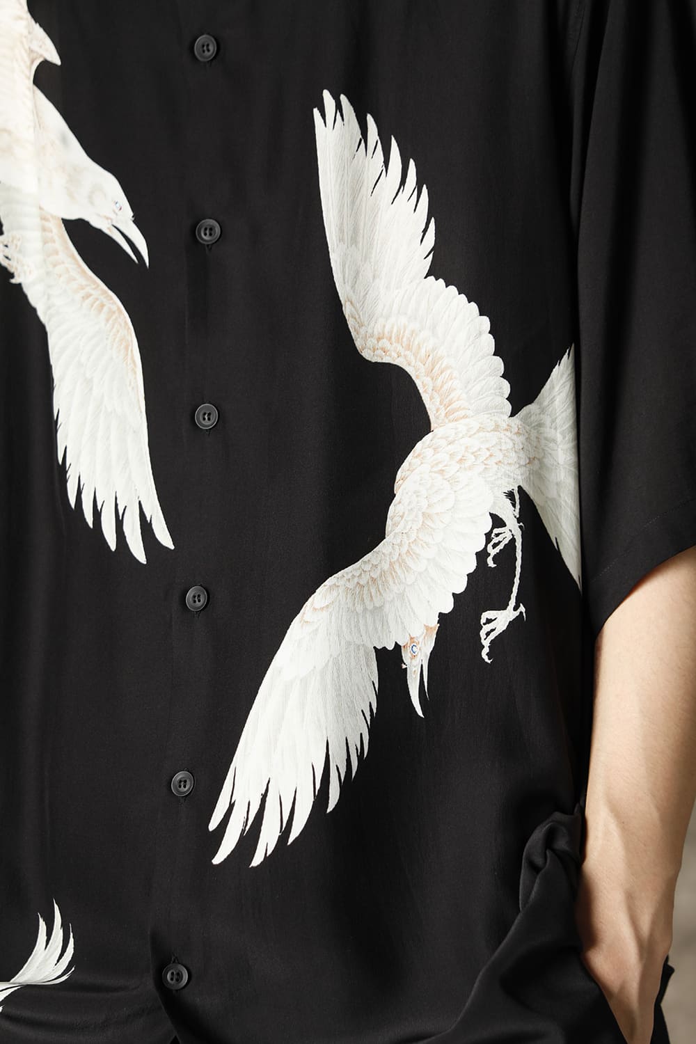 White crow pattern Short sleeve blouse