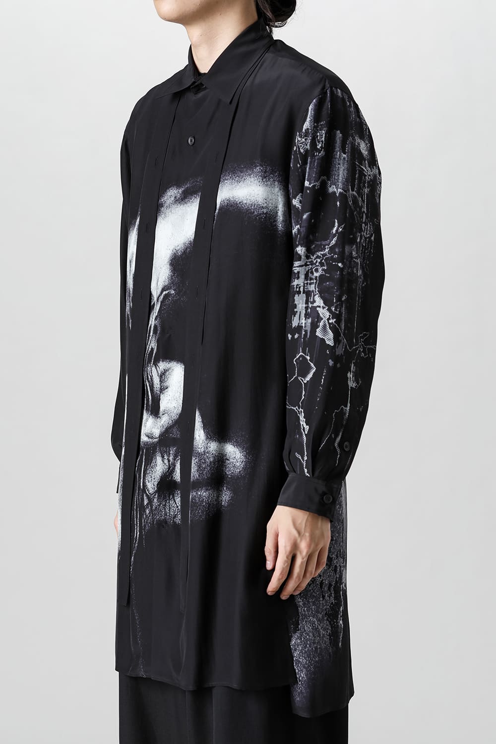 プリント 変形台衿 ブラウス