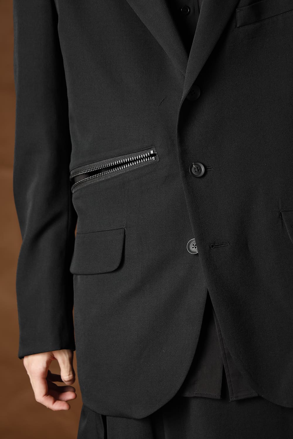 右脇ファスナーあき ジャケット