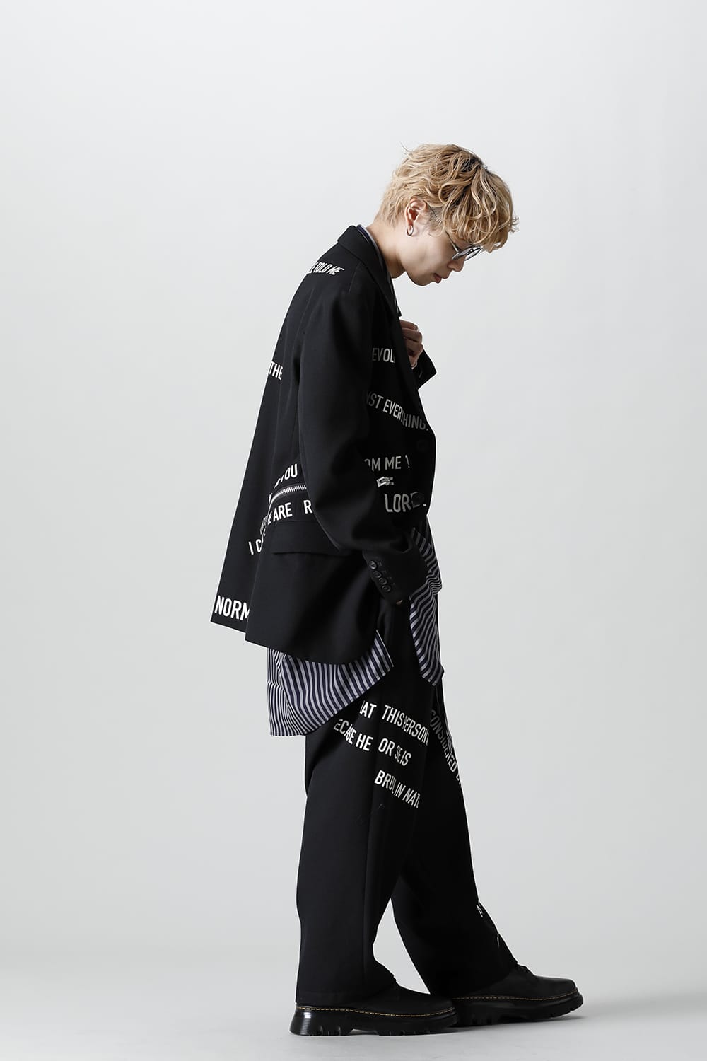 右脇ファスナーあき メッセージジャケット