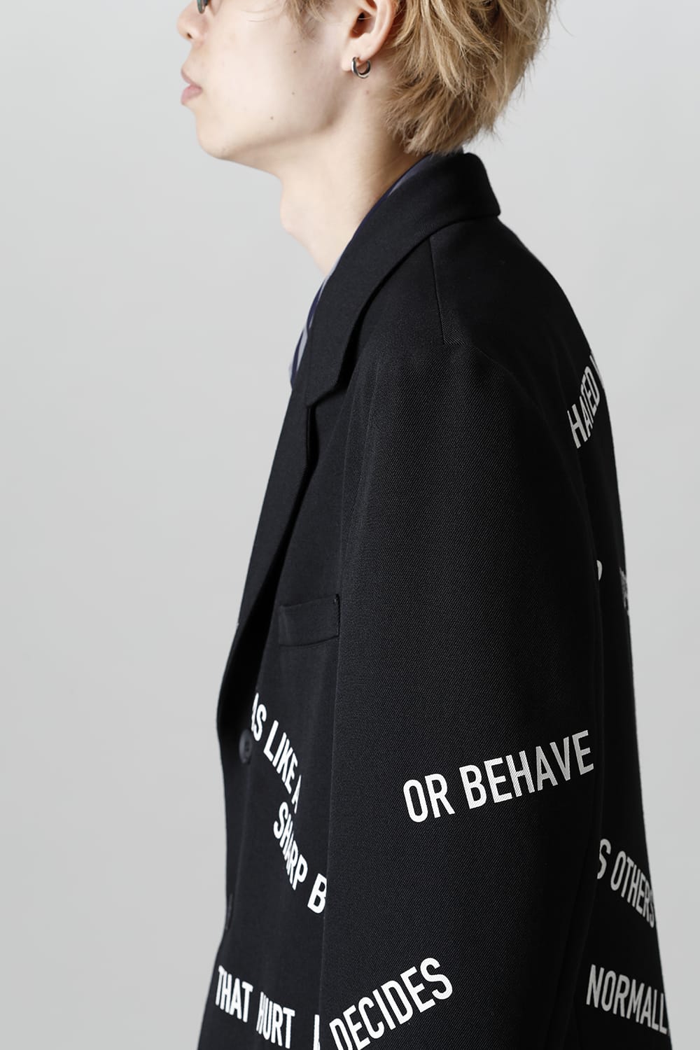 右脇ファスナーあき メッセージジャケット