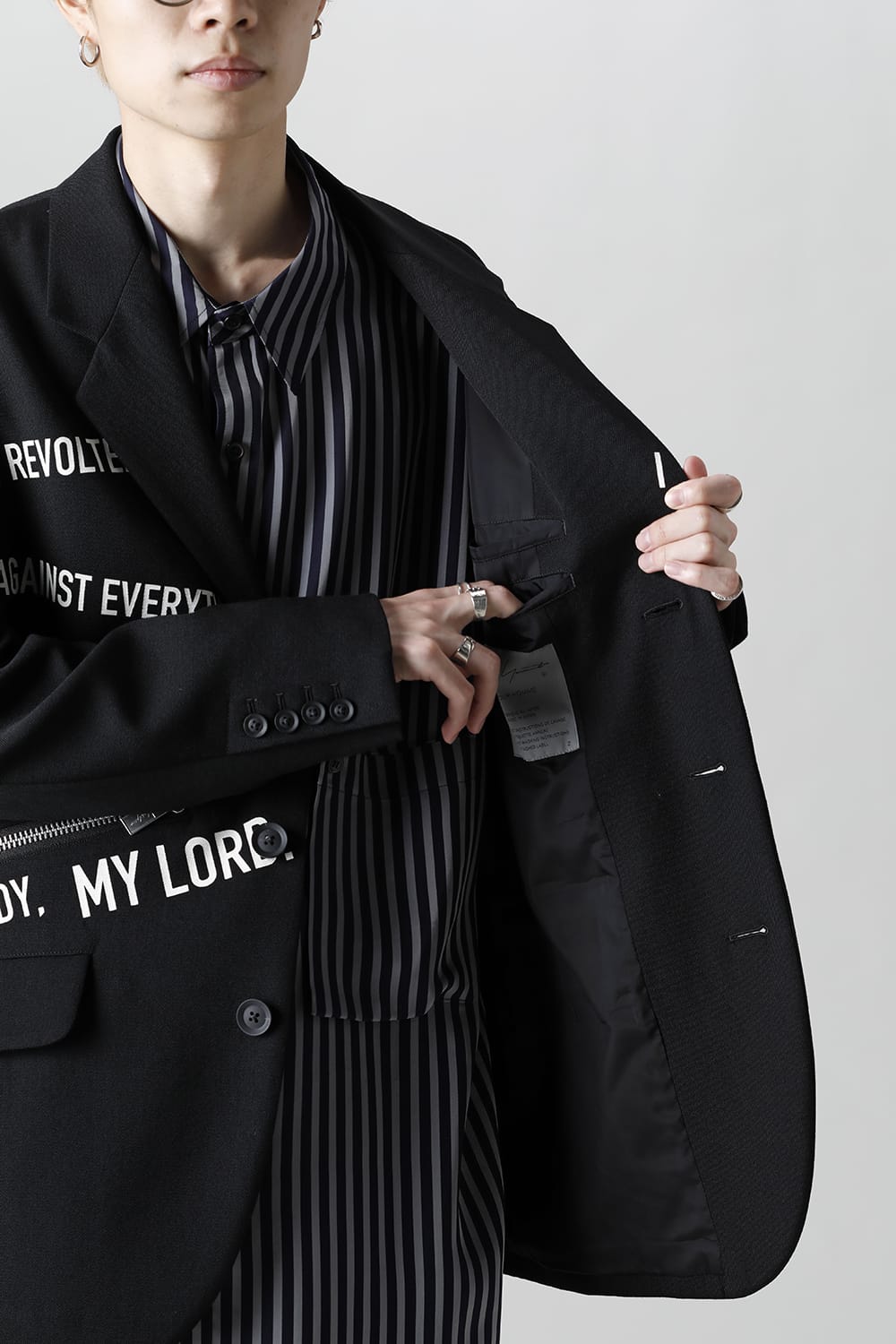 右脇ファスナーあき メッセージジャケット