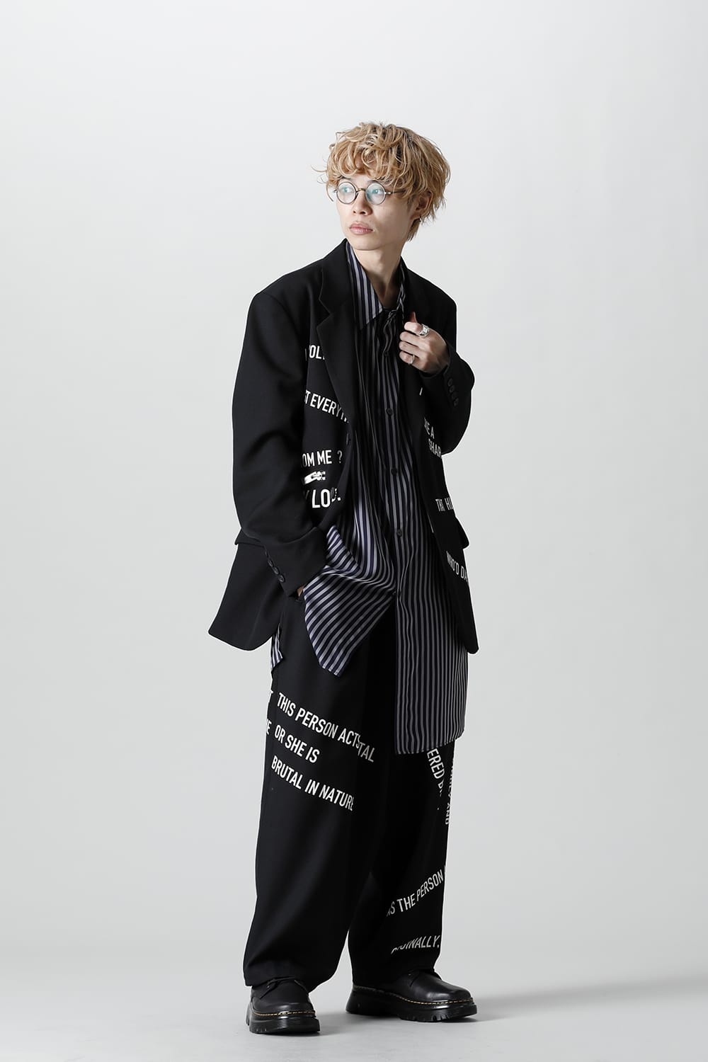 右脇ファスナーあき メッセージジャケット