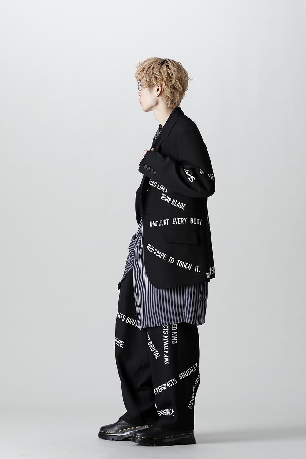 右脇ファスナーあき メッセージジャケット