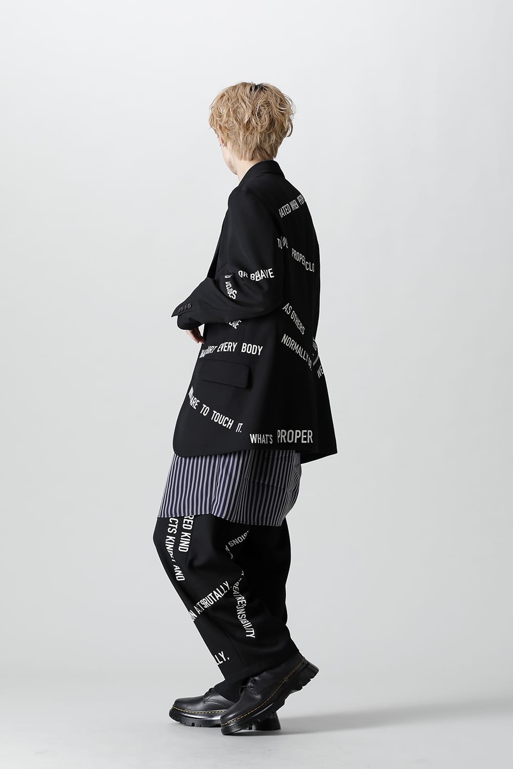 右脇ファスナーあき メッセージジャケット