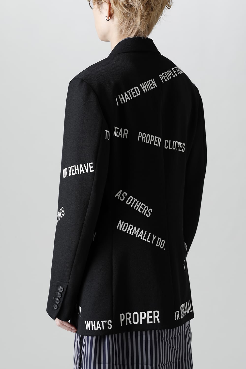 右脇ファスナーあき メッセージジャケット