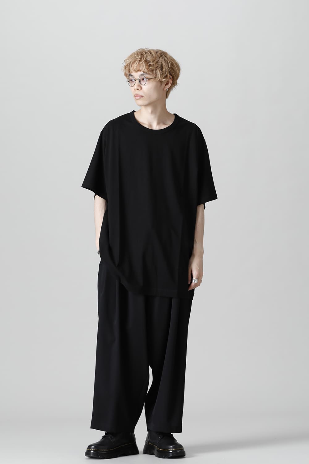New Round neck Short sleeve T-shirt Black