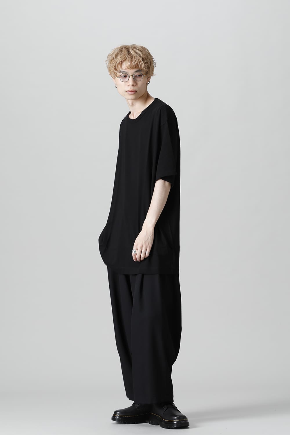 New Round neck Short sleeve T-shirt Black