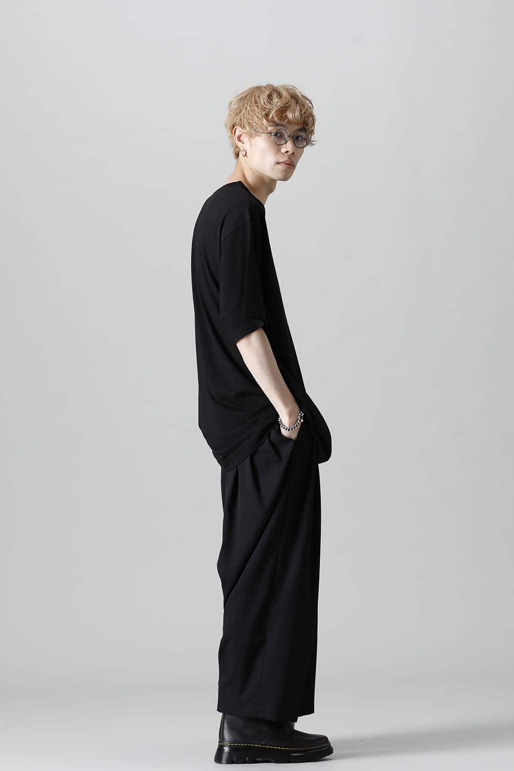 New Round neck Short sleeve T-shirt Black