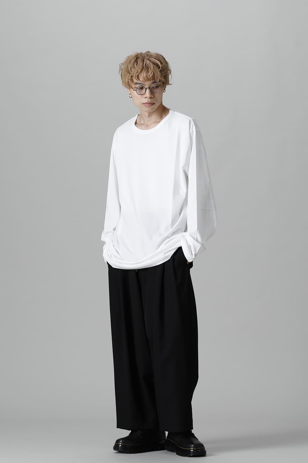 New Round neck Long sleeve T-shirt White