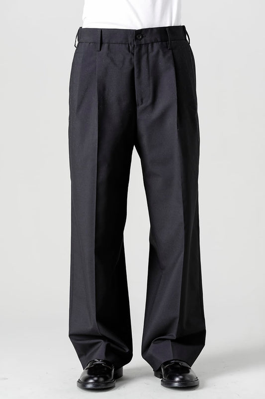 Two Tucks Wide Pants Black