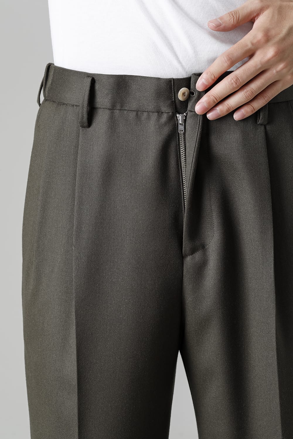 Two Tucks Wide Pants Army Green