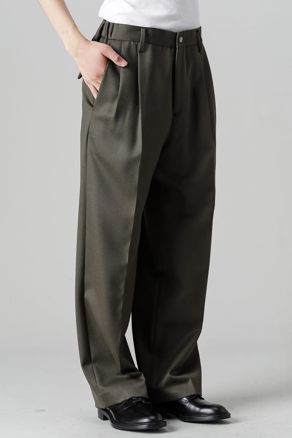 Two Tucks Wide Pants Army Green