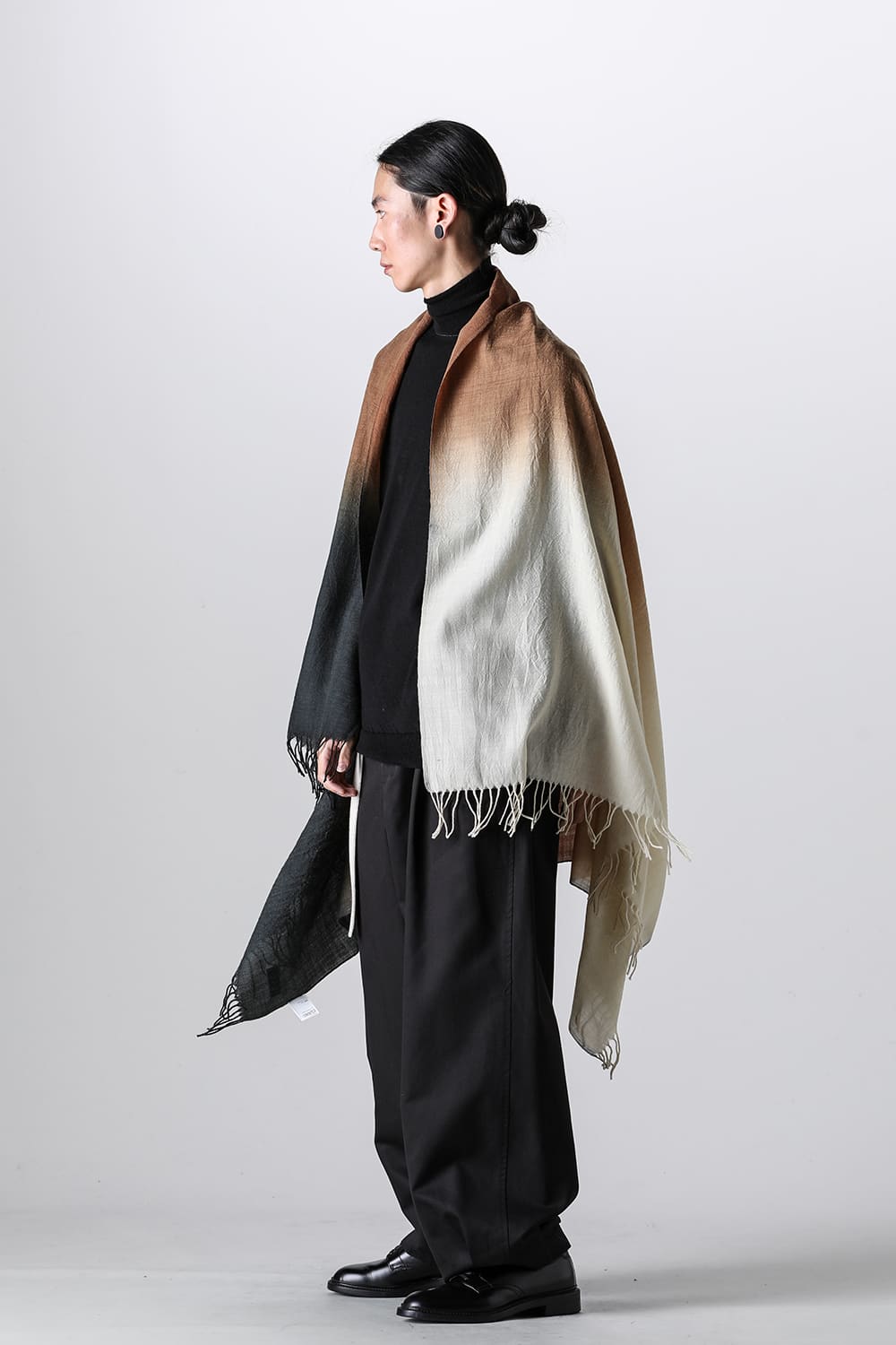 HAND DYE GRADATION SCARF