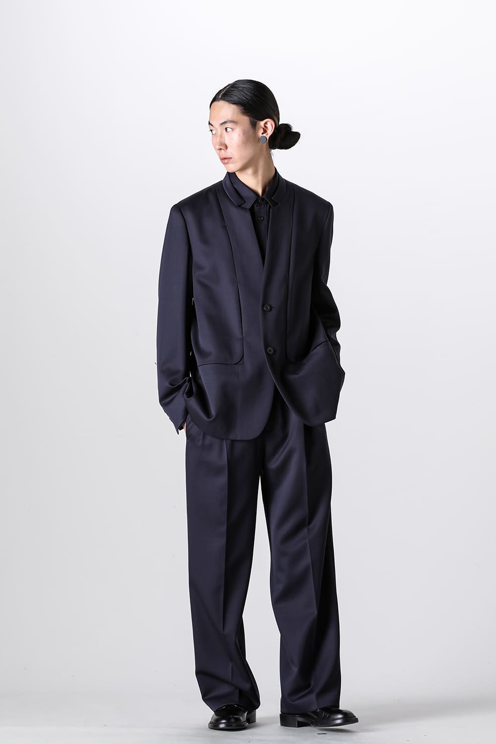 Lapel Less Cutting Jacket