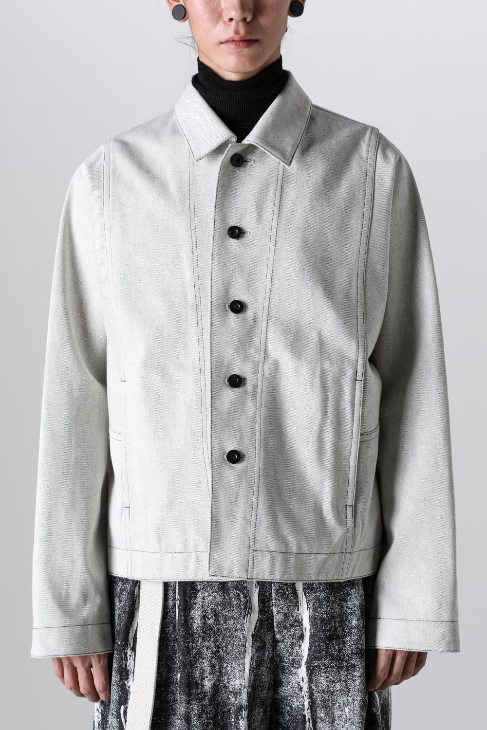 Modified Sleeve Short Blouson