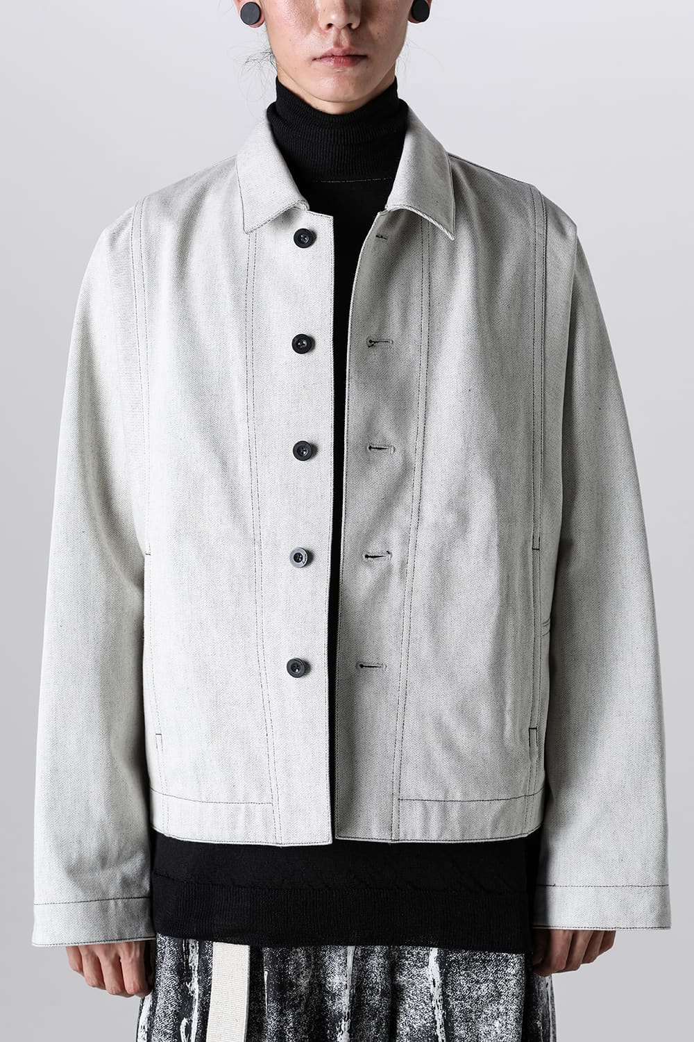 Modified Sleeve Short Blouson