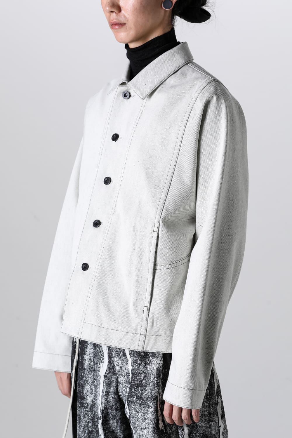 Modified Sleeve Short Blouson