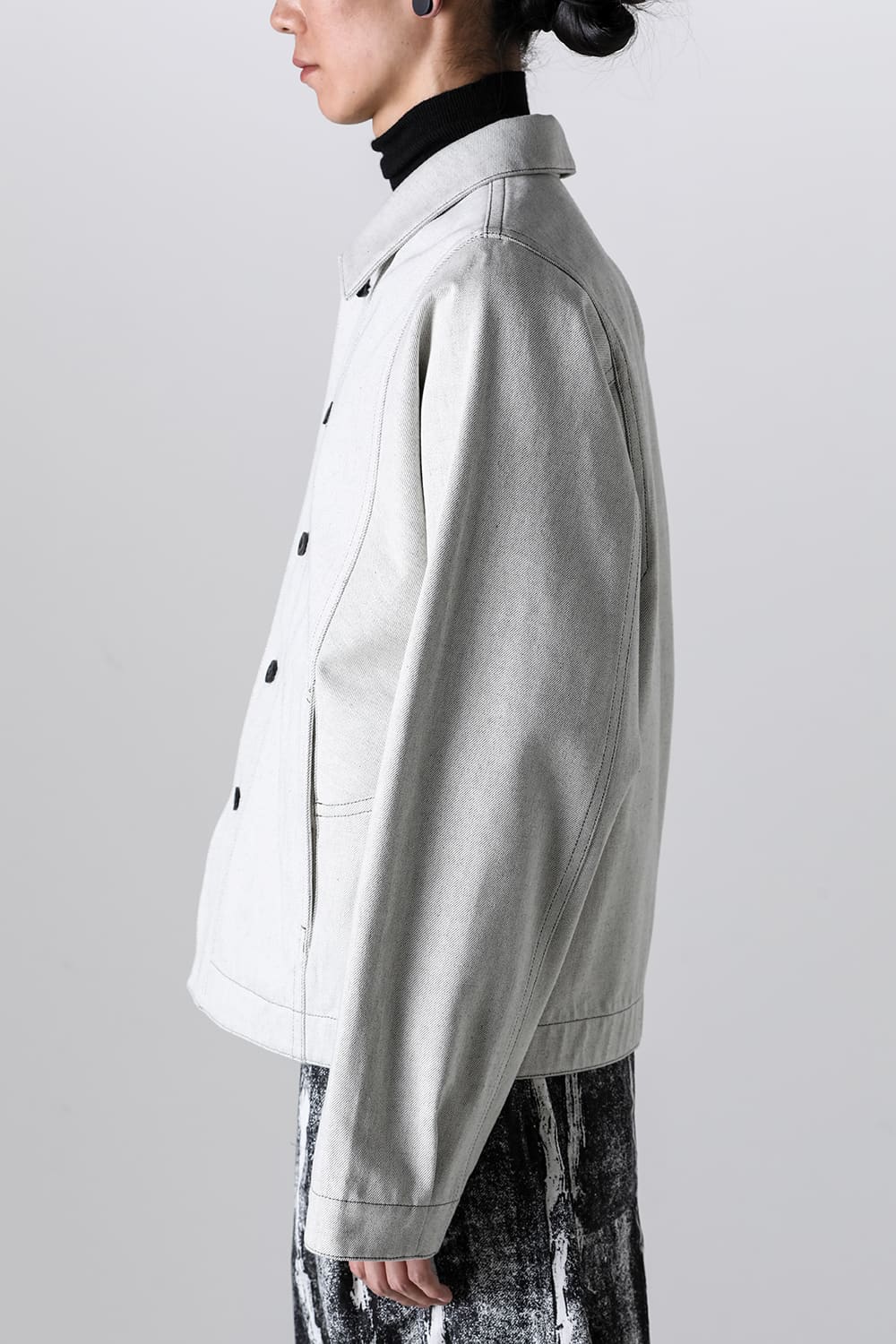 Modified Sleeve Short Blouson