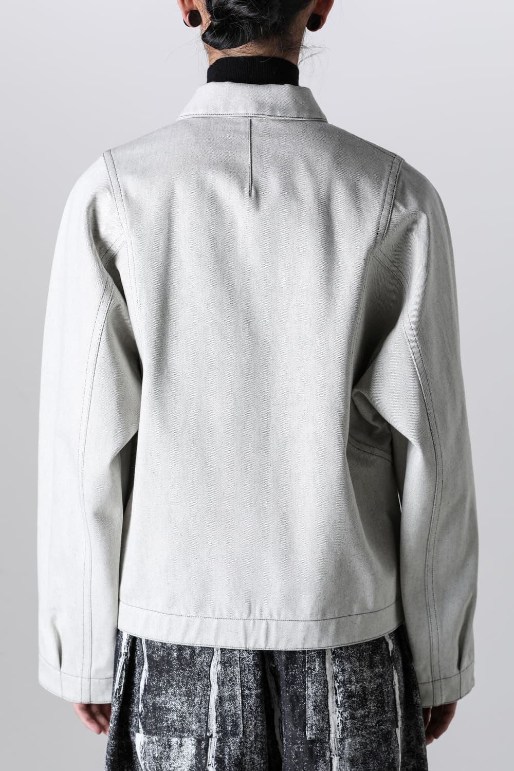 Modified Sleeve Short Blouson