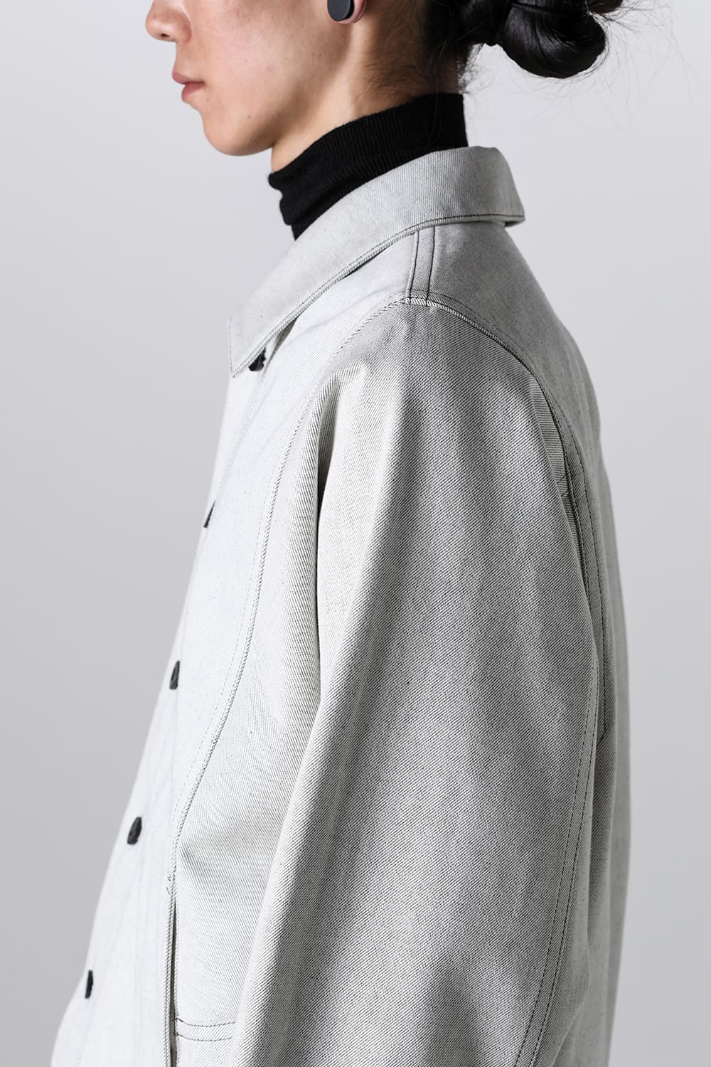 Modified Sleeve Short Blouson