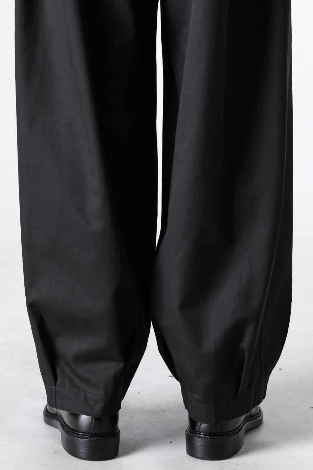 VOLUME PANTS WITH LINEN MIX BELT Black