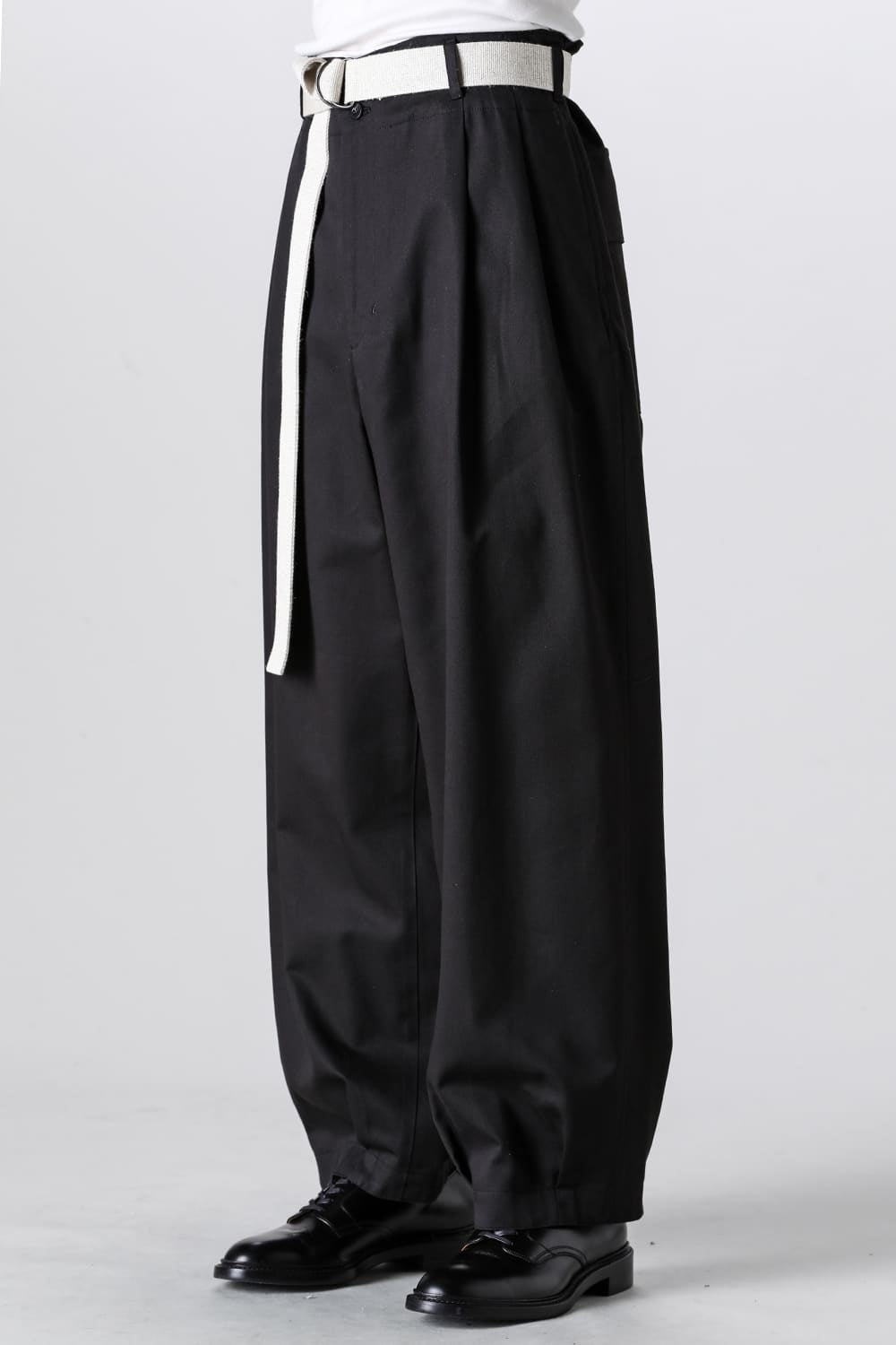 VOLUME PANTS WITH LINEN MIX BELT Black