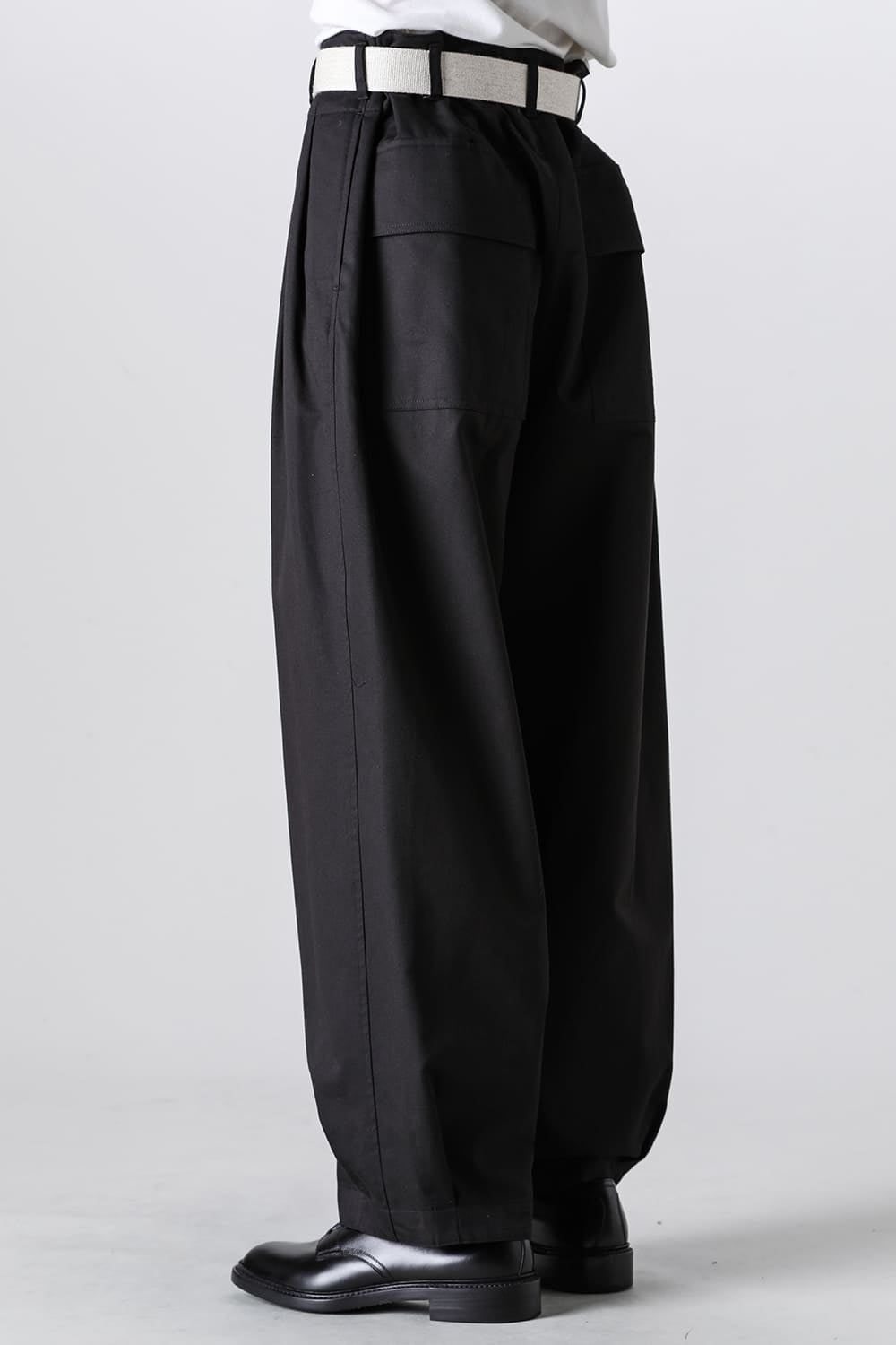 VOLUME PANTS WITH LINEN MIX BELT Black