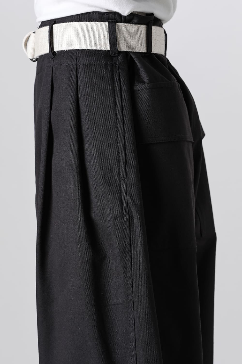 VOLUME PANTS WITH LINEN MIX BELT Black