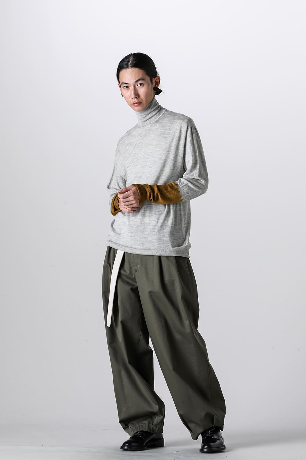 VOLUME PANTS WITH LINEN MIX BELT Olive