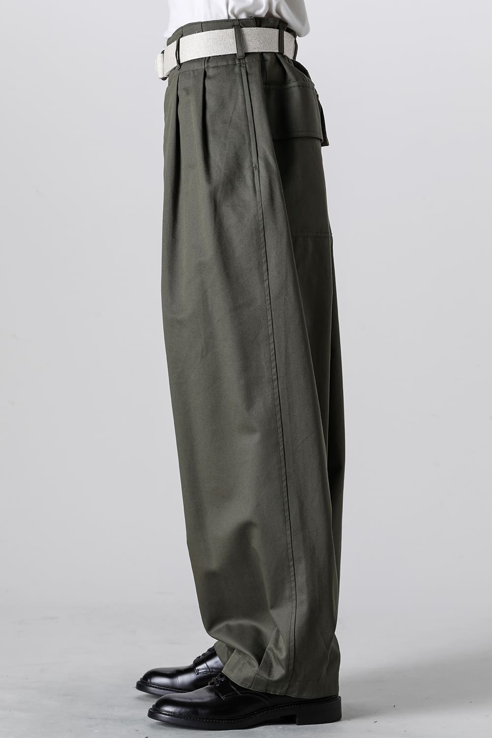 VOLUME PANTS WITH LINEN MIX BELT Olive