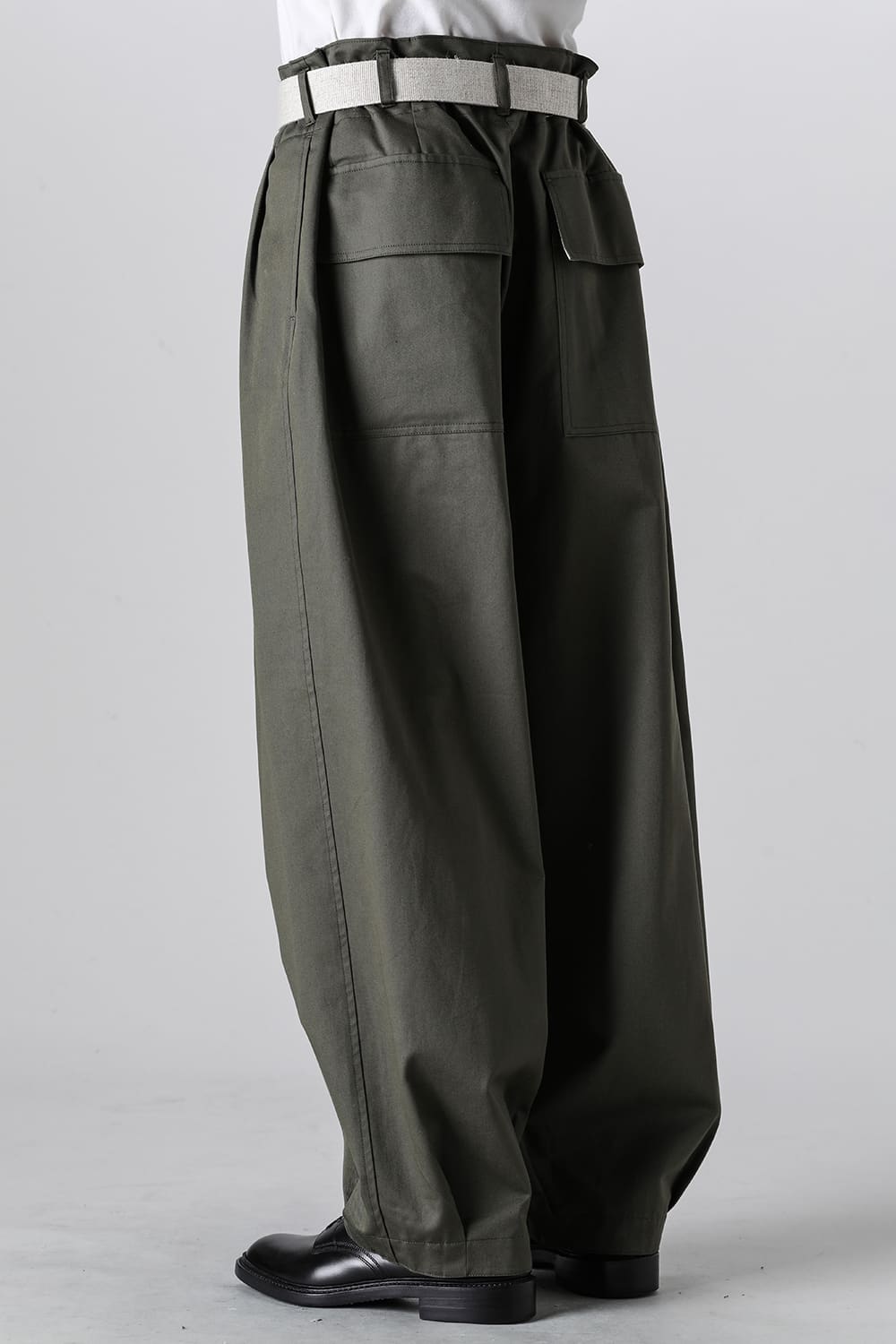 VOLUME PANTS WITH LINEN MIX BELT Olive