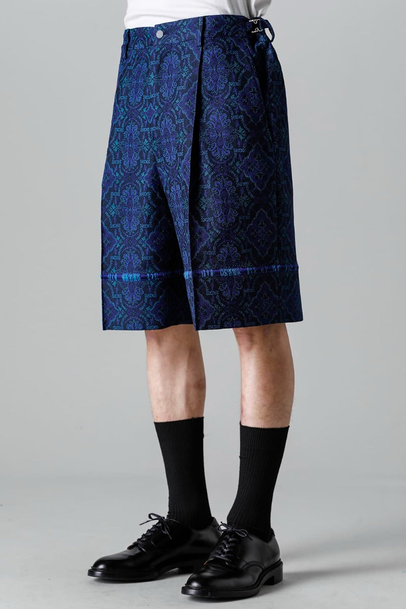 One Tuck Straight Shorts