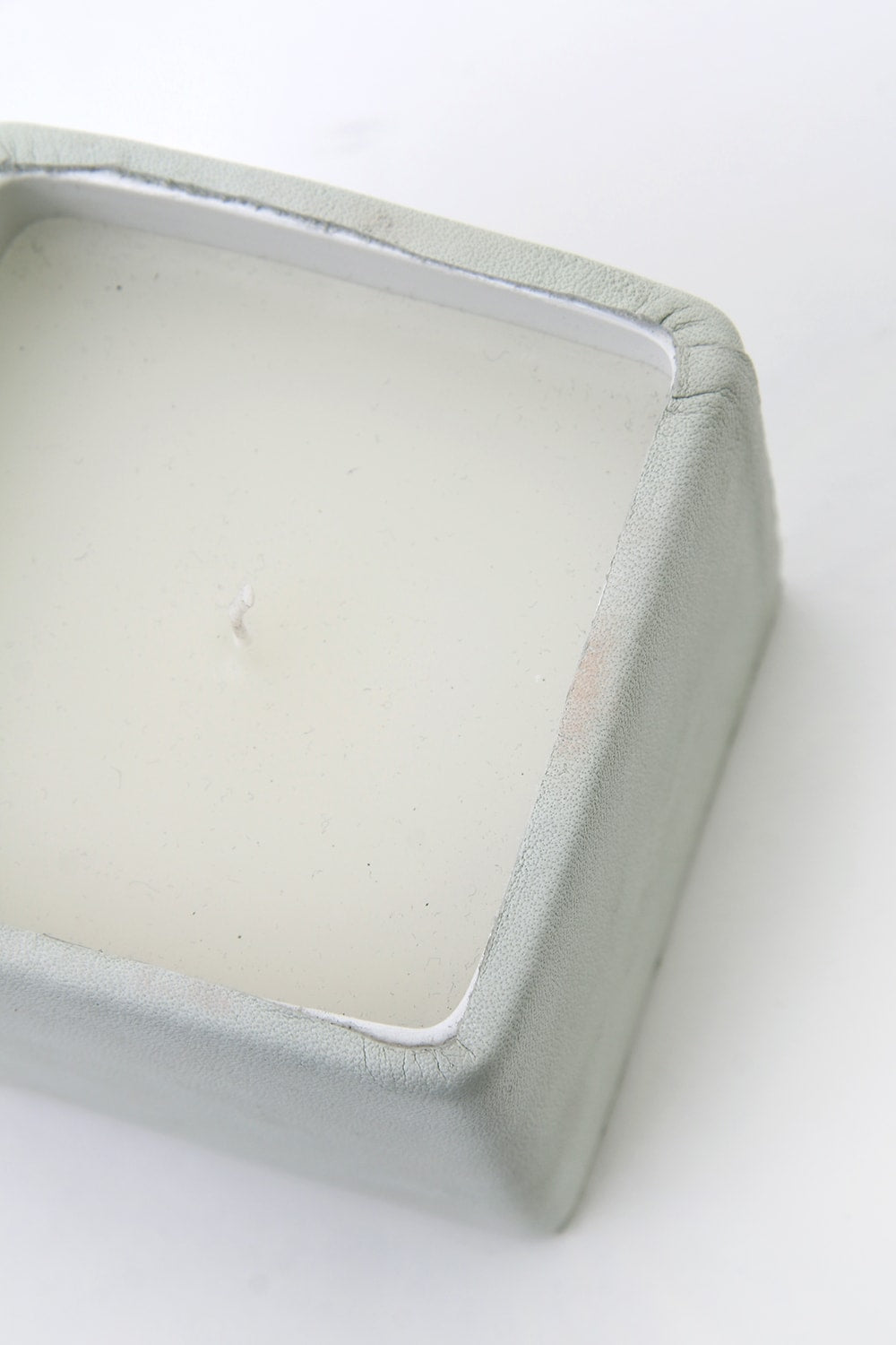 T.A.S  FRAGRANCE CANDLE / BYAKUDAN (WHITE)