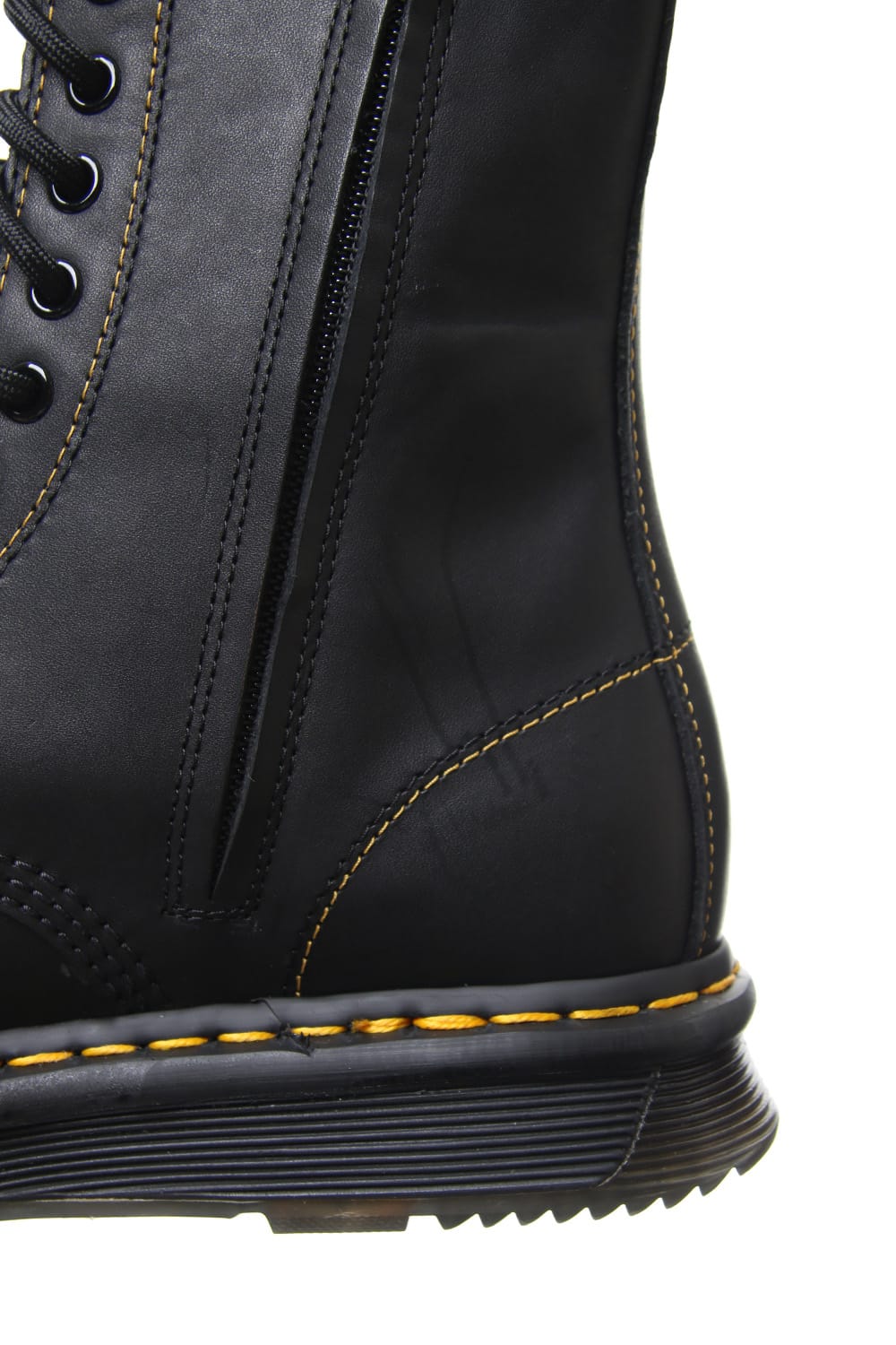 10 EYE CUBE FLEX Matte Black Leather Boots