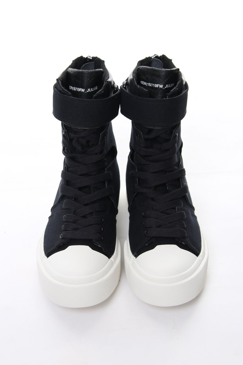 Canvas Strap Edge Sneaker