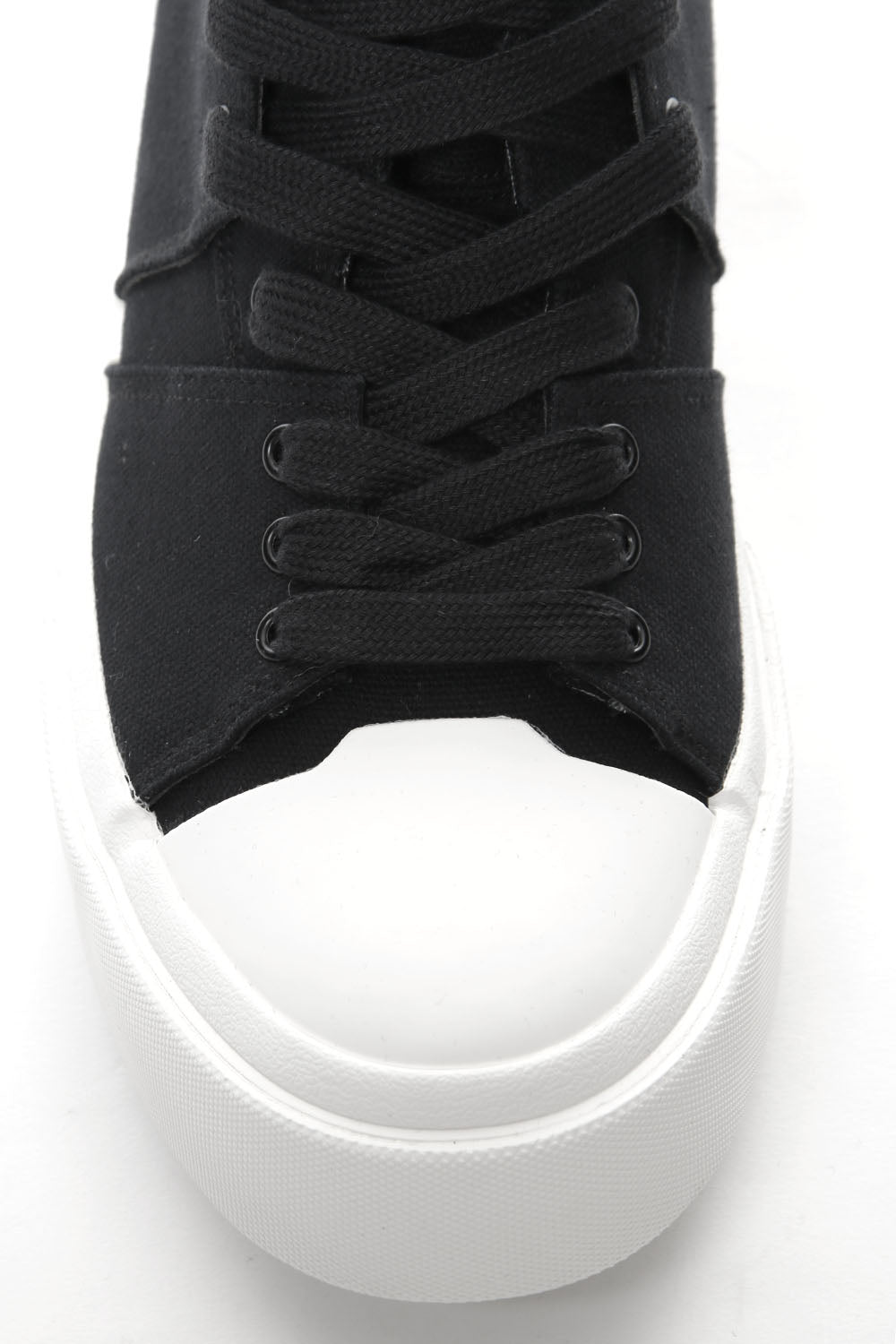 Canvas Strap Edge Sneaker