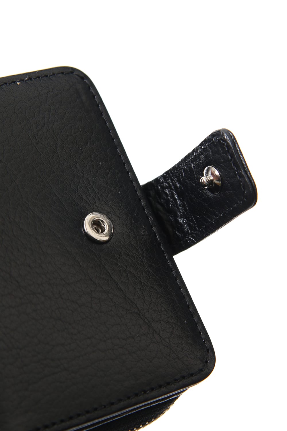 Round Fastener Pass Case