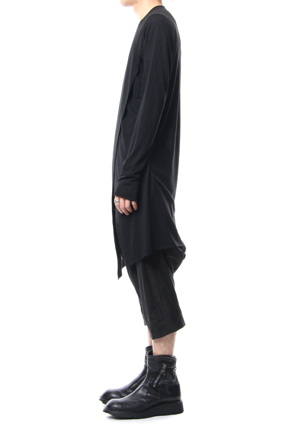 Crossed Layer Cut & Sewn