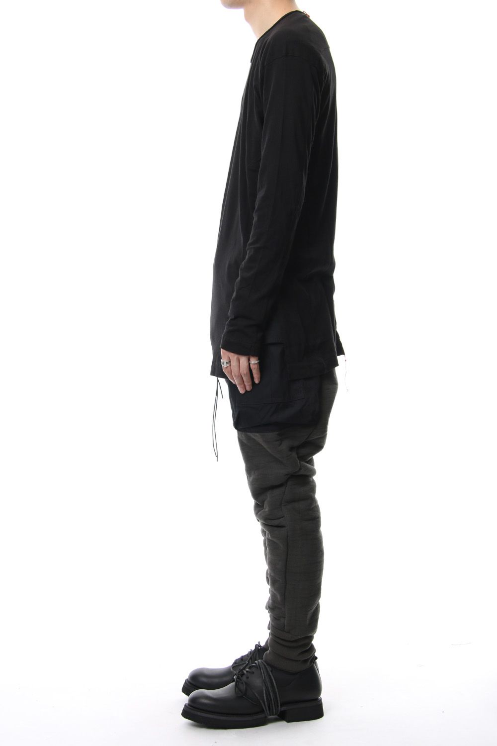 Product dyeing back center coloring stitching long sleeve T Black × Red