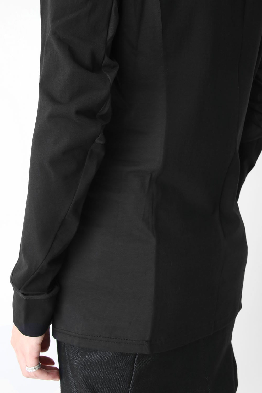 Long Sleeve Anatomical Cutting