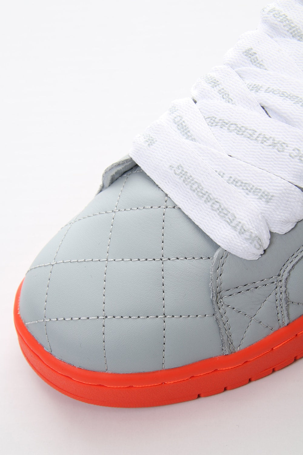 DC Shoes Collaboration Sneaker Gray