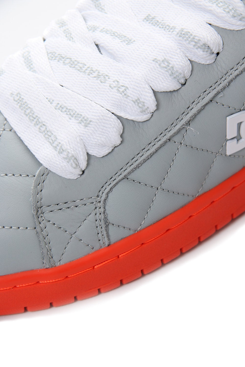 DC Shoes Collaboration Sneaker Gray